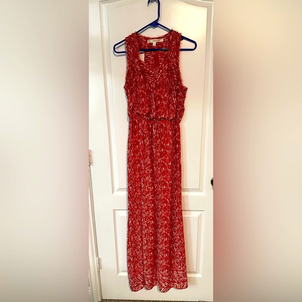 “Studio M” red and white maxi
